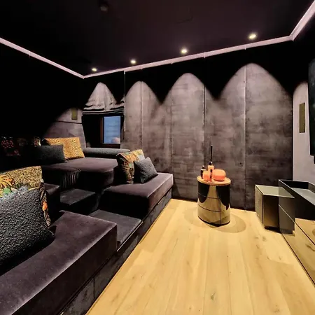 Contact Us At What App - 0041-798-079-427 To Book!! - Kochauweg Chalet Bei Kitzbuehel - 10 Person *